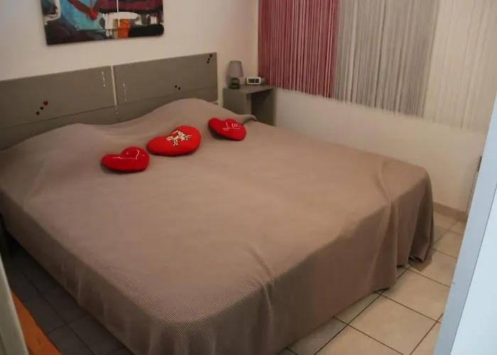 307, Heliopolis K Au Village Naturiste * آجد